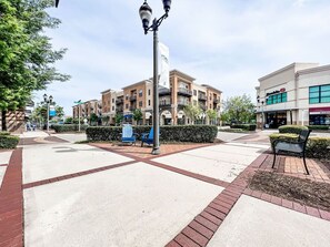 Property grounds - A bike ride from the beach (Wilmington)