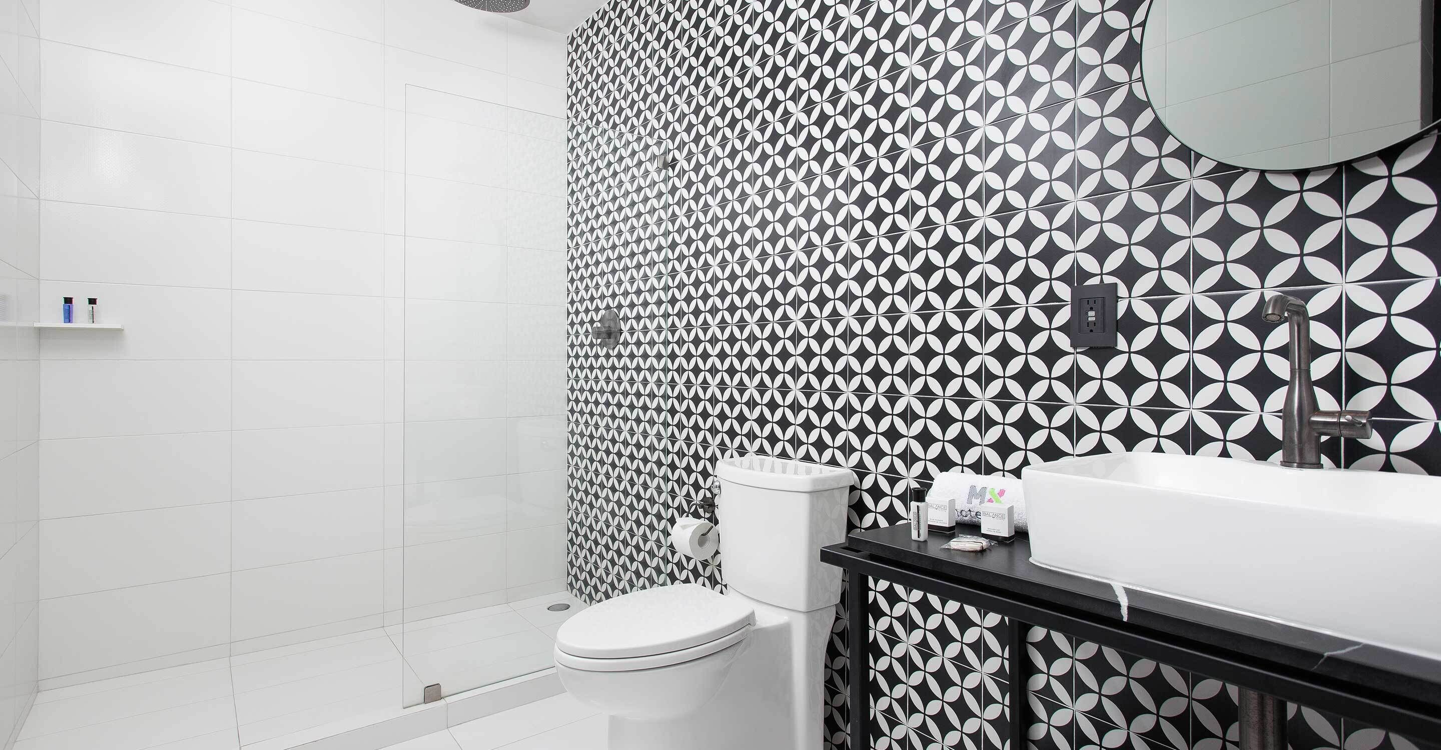 in-room safe, desk, laptop workspace, blackout curtains