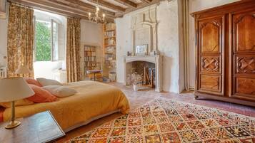 5 chambres, fer et planche à repasser, Wi-Fi gratuit, draps fournis