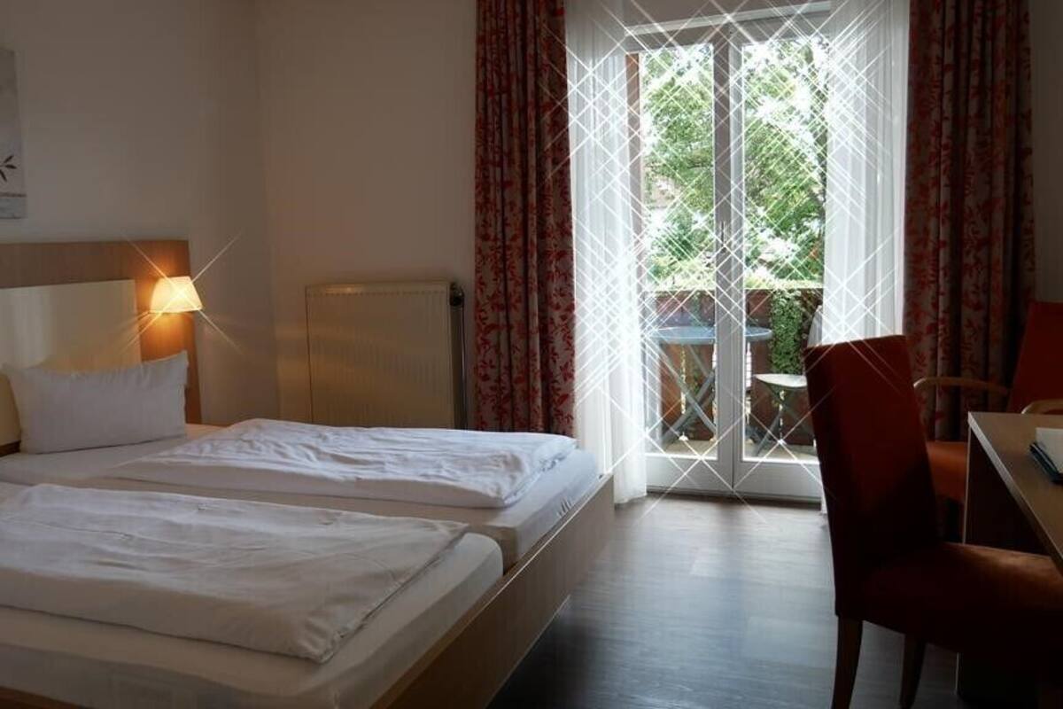 Chambre classique double, balcon | Accès au Wi-Fi (inclus), literie fournie