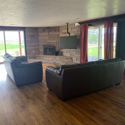 Grand View Ranch House