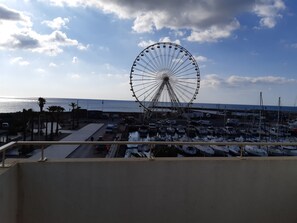 Marina - Seafront studio, air-conditioned, private parking, internet. (Le Barcarès)