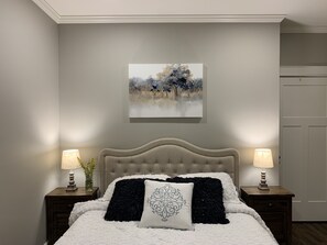 1 bedroom, desk, free WiFi, bed sheets