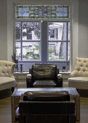 Historic Neighborhood 2 Blocks from Downtown Bozeman.