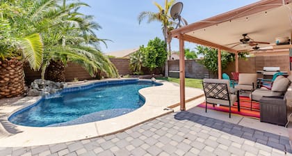 Relax in Style! Private Pool, Resort Backyard & 4BR Luxury Oasis in Chandler