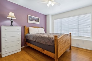 4 Schlafzimmer, Bügeleisen/Bügelbrett, kostenloses WLAN, Bettwäsche