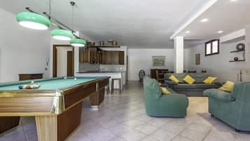 Game room