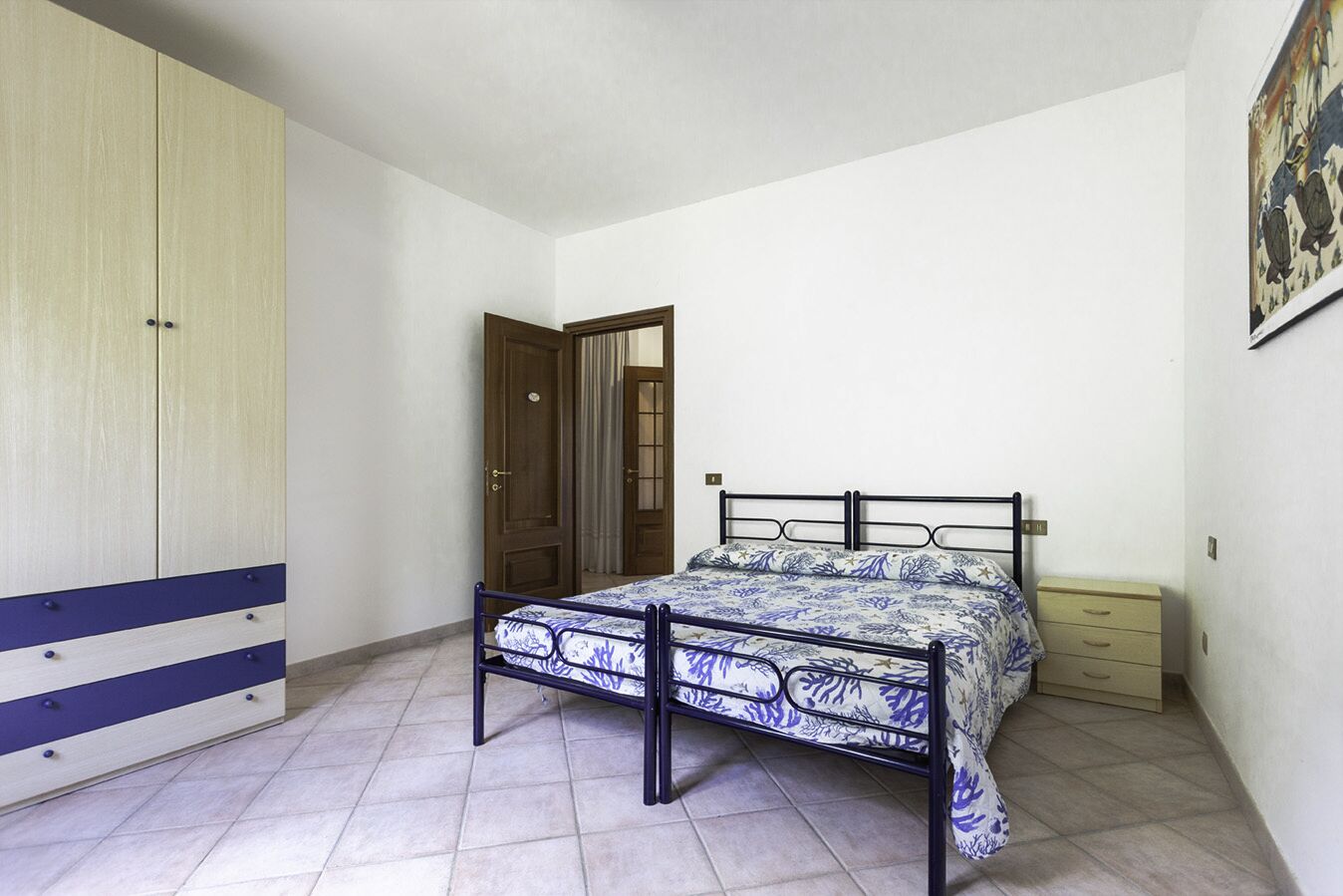 5 chambres, fer et planche à repasser, Wi-Fi, draps fournis