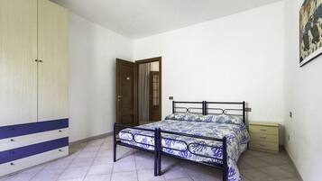 5 chambres, fer et planche Ă repasser, Wi-Fi, draps fournis