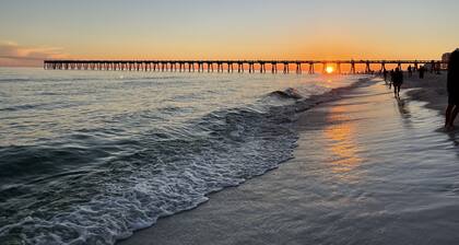 Waterfront Home W/ Boat Dock, Kayaks, Fishing poles and More!!