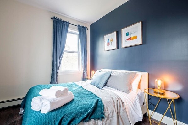 3 bedrooms, free WiFi, bed sheets