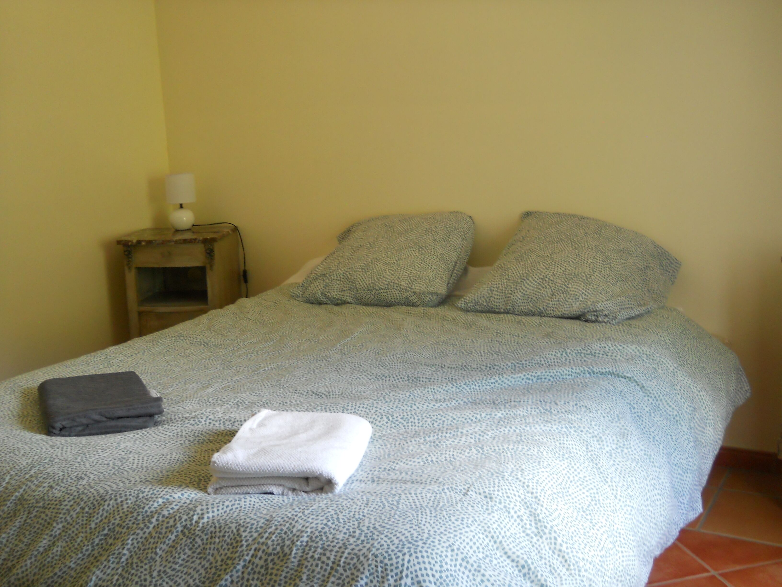 1 chambre, fer et planche à repasser, lit parapluie, Wi-Fi gratuit