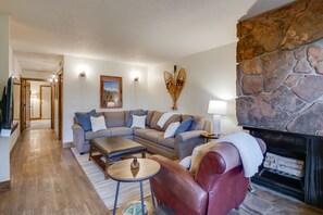 TV, Netflix, streaming services - Walk to Ski Shuttle: Cozy Mountain Meadows Condo (Frisco)