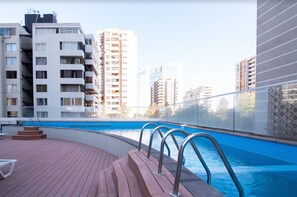 季節性室外游泳池