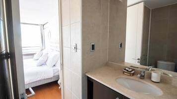 Apartment, 1 Queen Bed, Private Bathroom | Bathroom | Deep soaking tub, rainfall showerhead, hair dryer, towels