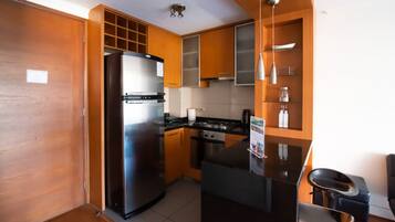 公寓, 1 张双人床, 私人浴室 | 私人厨房 | 大冰箱、微波炉、烤箱、茶具/咖啡用具