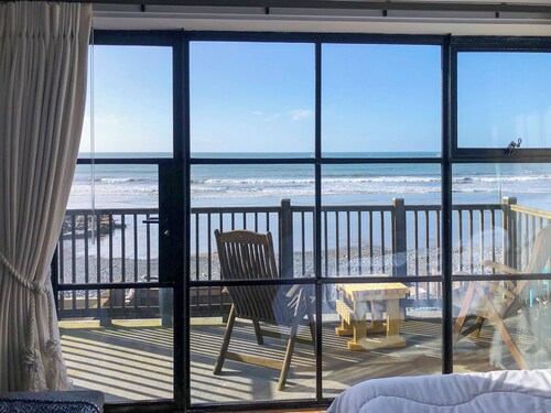 4 bedroom accommodation in Borth, near Aberystwyth