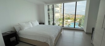 Beautiful Apartment front to sea in Manta