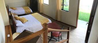 Tababela Airport B&B