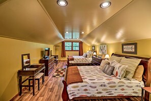 2 slaapkamers, een bureau, een strijkplank/strijkijzer, internet