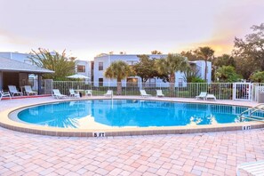 Pool - Modern Atrium Drive Condo (Orlando)