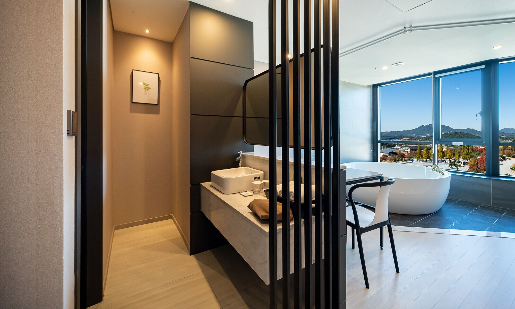 suite | 1 bedroom, in-room safe, blackout curtains, soundproofing