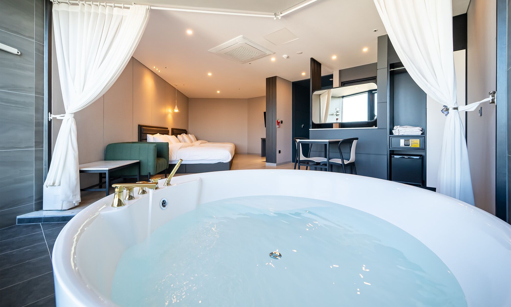 In-room safe, blackout curtains, soundproofing, free WiFi