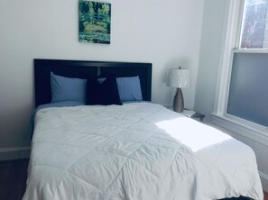 2 bedrooms, iron/ironing board, free WiFi, bed sheets - Capiitol Hill North .The apartment is walking distance from the US Capitol (Washington)