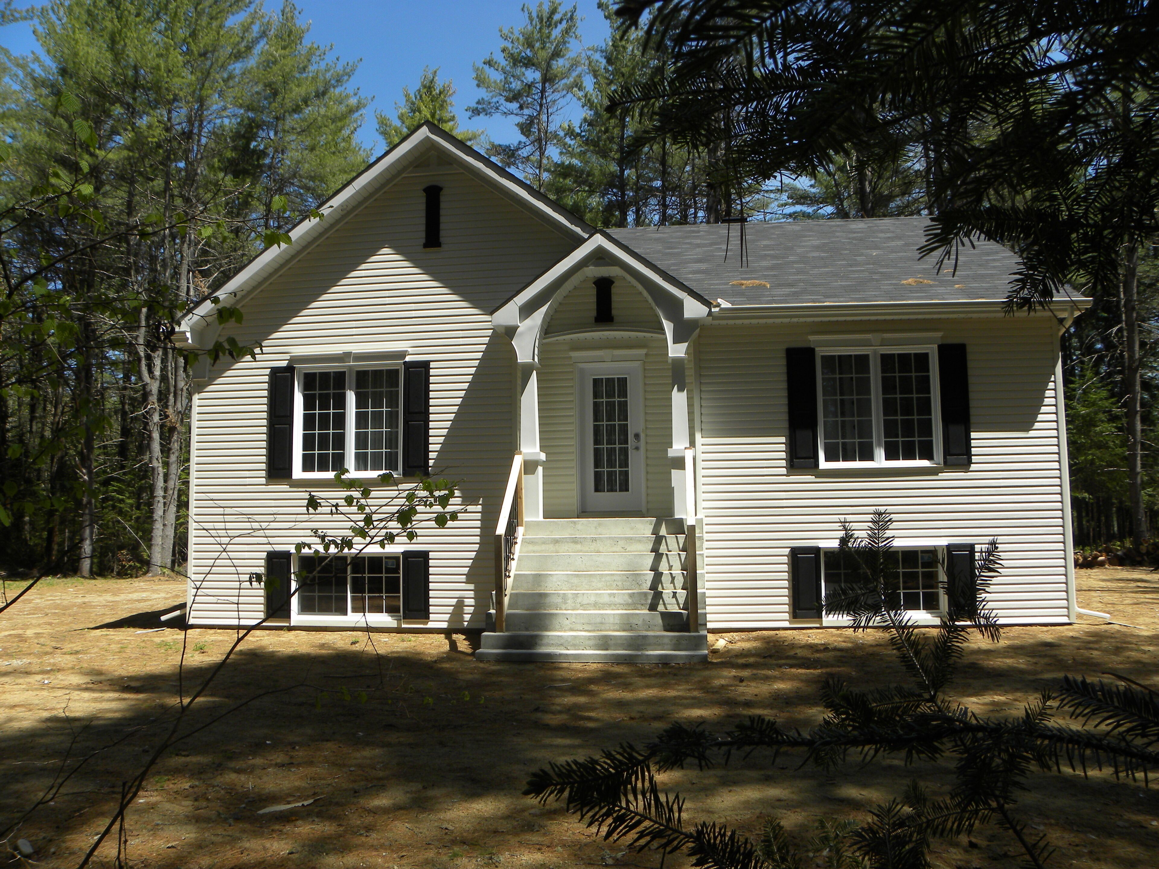 Front view_Summer / Vue façade_Été