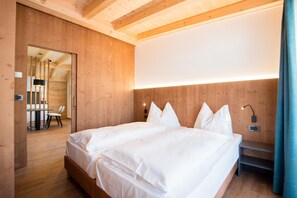 1 bedroom, iron/ironing board, free WiFi, bed sheets - 2-Room Holiday Apartment Piz da Plaies with Mountain View (San Vigilio di Marebbe)