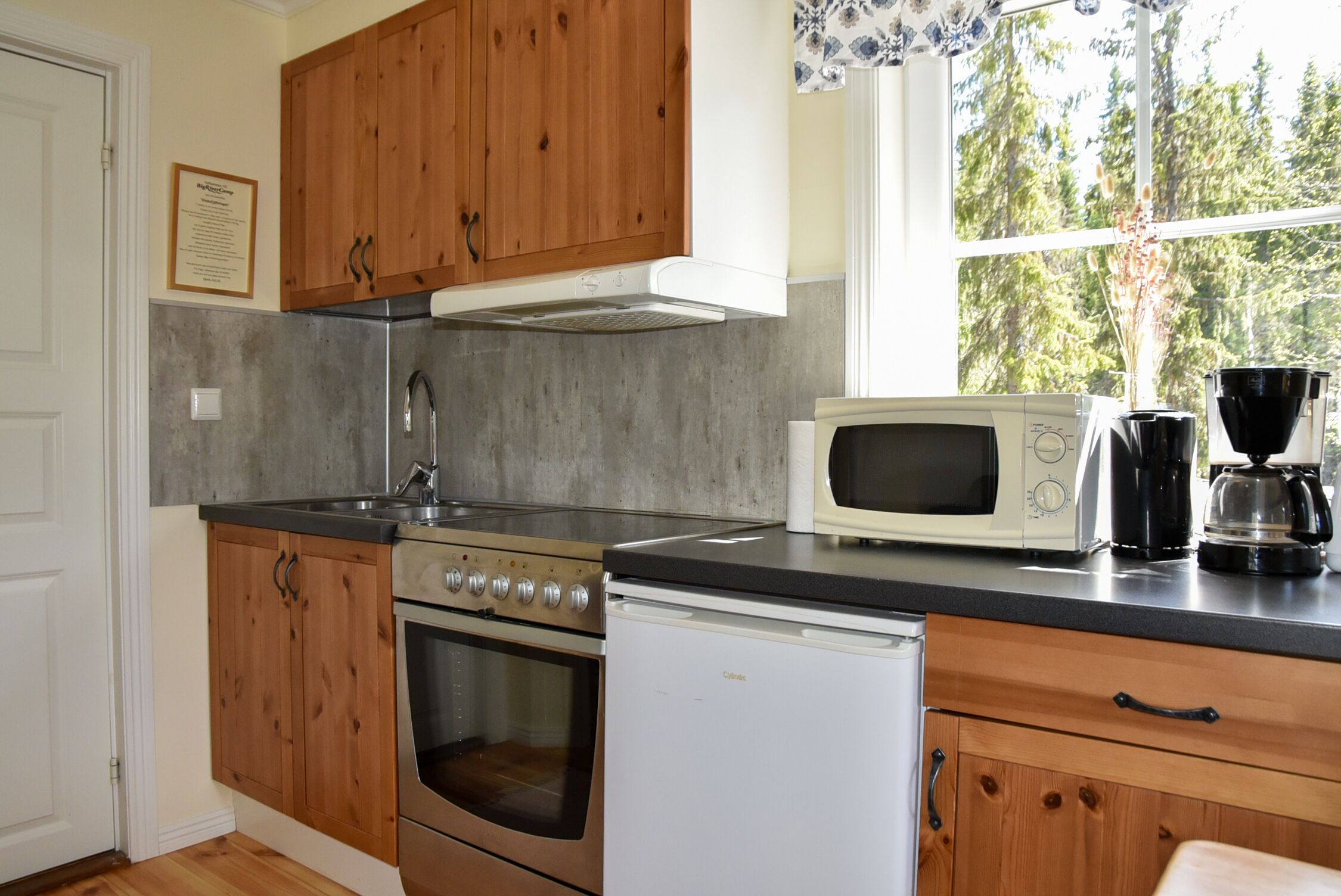 family cottage, private bathroom | private kitchen