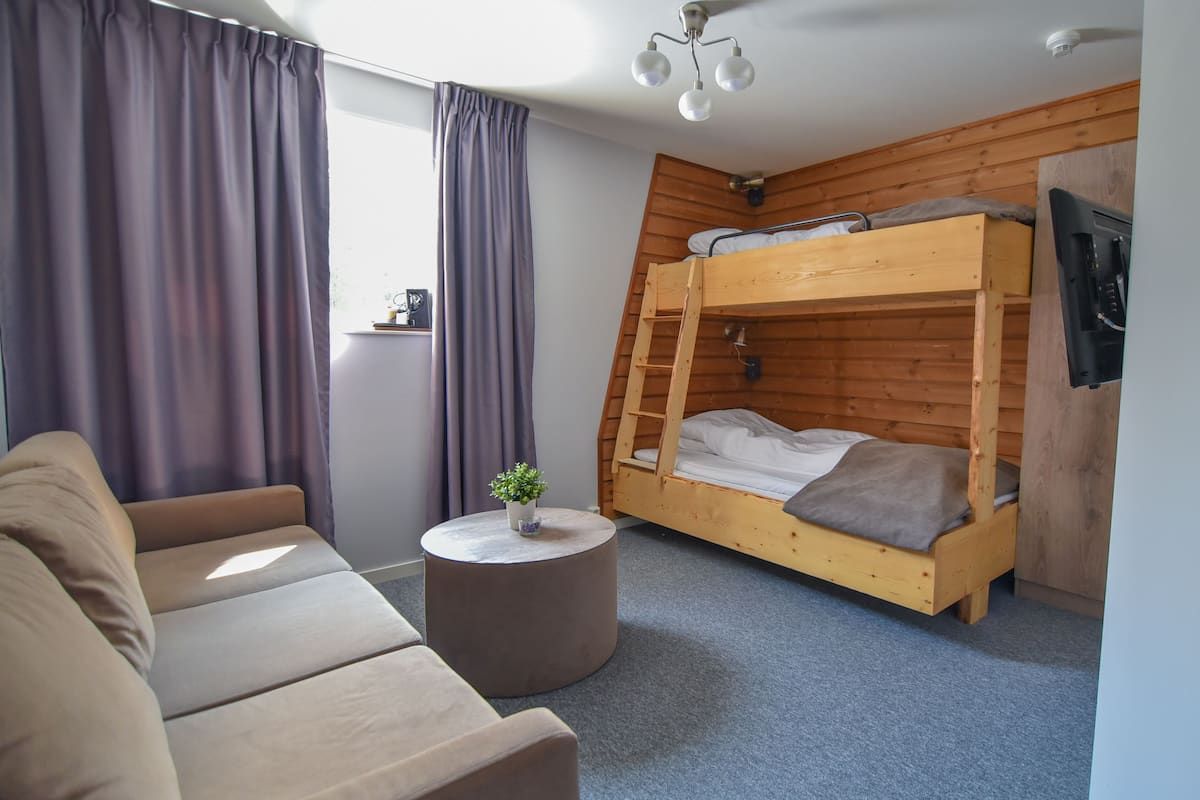 1 habitación, decoración personalizada y muebles diferentes