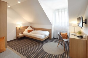 Unclassified image, 2 of 10, button