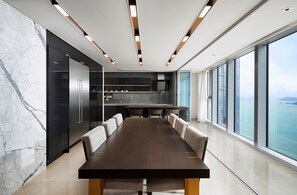 Fridge, microwave, oven, stovetop -  NEWCZ LCT RESIDENCE (Busan)