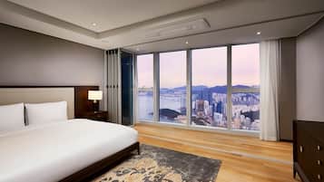 2 bedrooms, in-room safe, blackout drapes, soundproofing