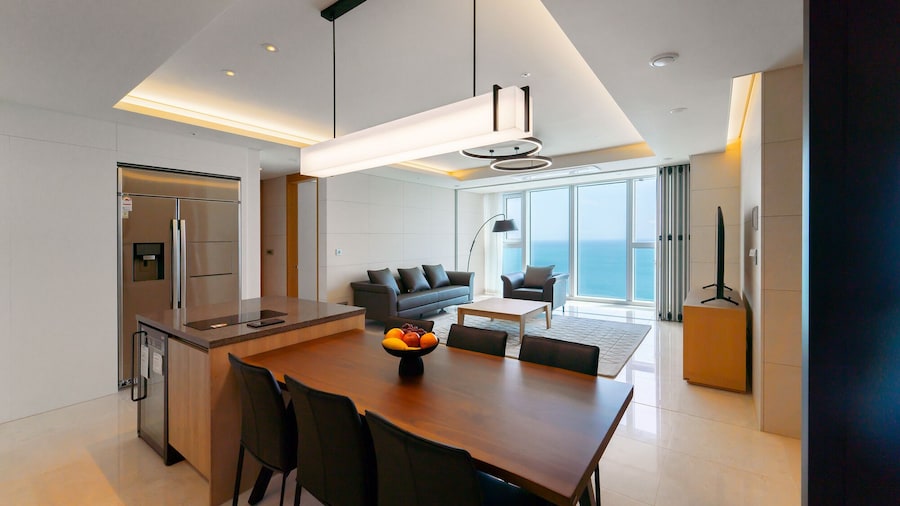 NEWCZ LCT RESIDENCE