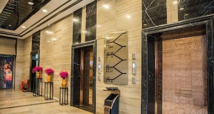 Platinum Celebrity Hotel