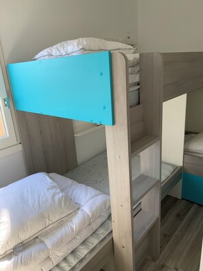 2 Schlafzimmer, Bügeleisen/Bügelbrett, kostenloses WLAN, Bettwäsche