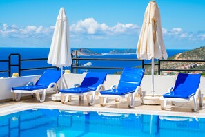 Pool - 4 Bedroom (All rooms ensuite)Villa with private pool - Entire villa refurbished  (Kalkan)