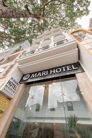 Front of property - Mari Hotel (Ho Chi Minh City)