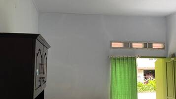 Standard Double Room | Free WiFi