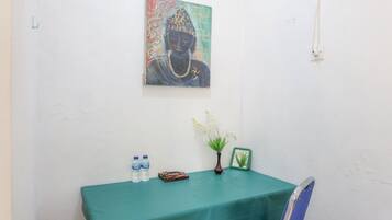 Quarto casal luxo | Escrivaninha, quartos à prova de som, Wi-Fi de cortesia, roupa de cama
