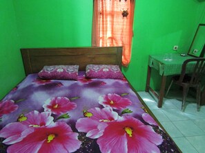 Superior Room | Desk, free WiFi, bed sheets