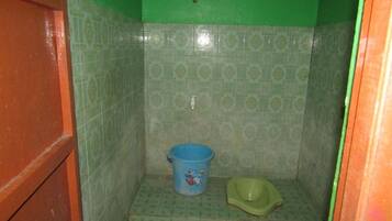 Shower, towels