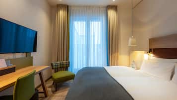 Standard Room, 1 Queen Bed