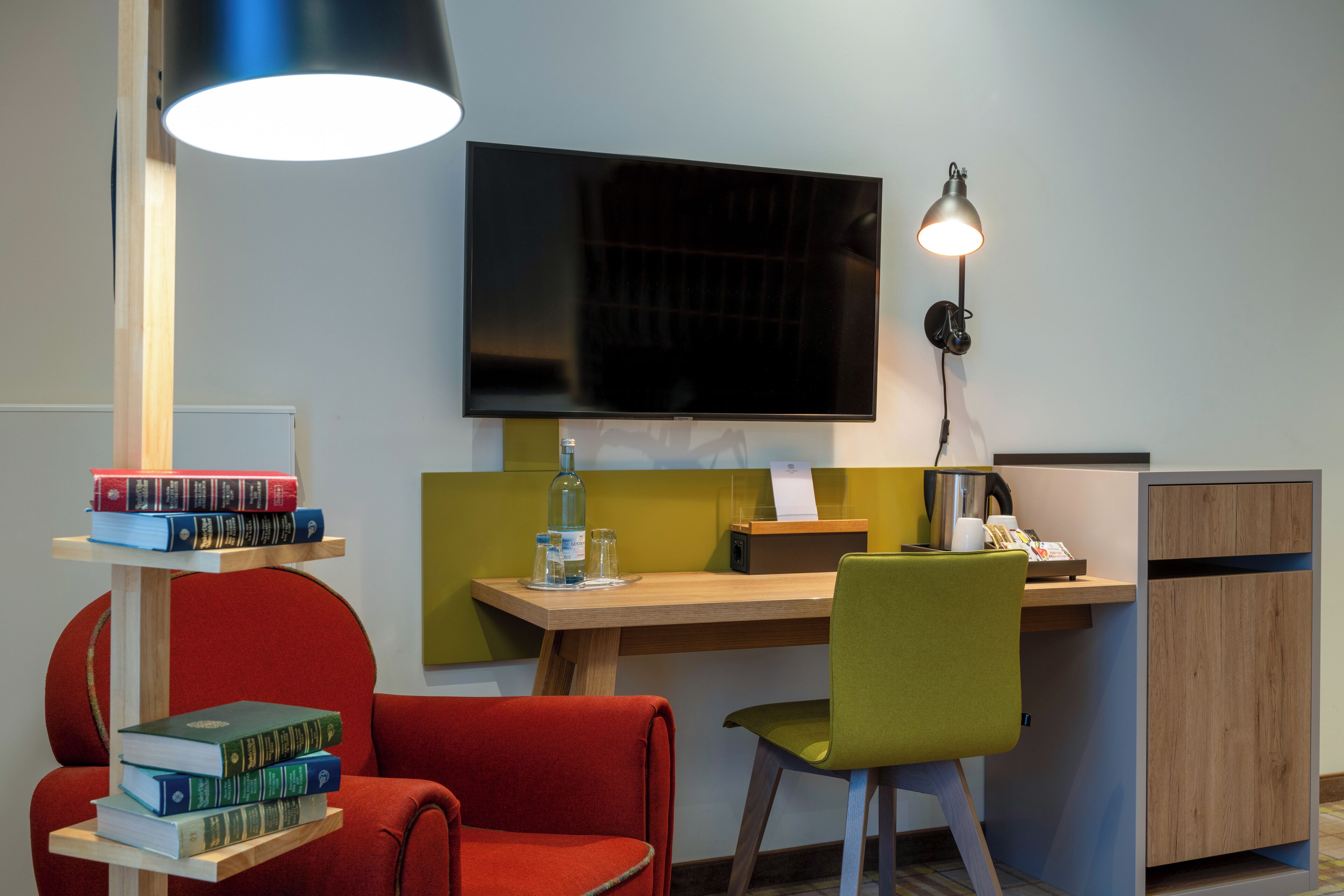 Standard-Suite | Allergikerbettwaren, Zimmersafe, individuell eingerichtet, Schreibtisch