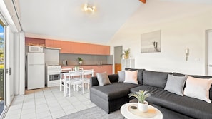 Smart TV - ParkView on Owen - Huskisson (Huskisson)