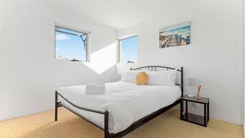 2 bedrooms, bed sheets