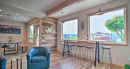 Lake Chelan Home in Private Community w/ Lake View