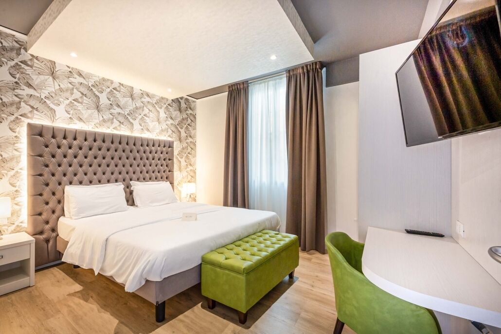 minibar, in-room safe, desk, free wifi